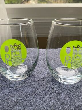 Set 2 Stemless Wine Cocktail Glasses Green Crown King Etched Modern Barware 8 oz